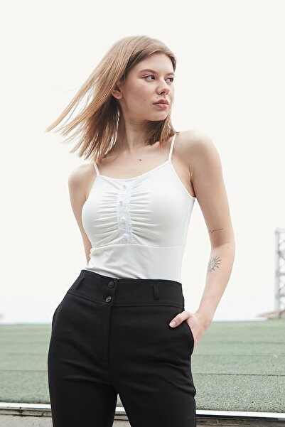 Jument Women's Gathered Lace Front Rope Strap Lycra Body Blouse-Cream