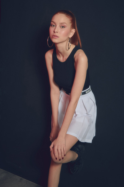 Fulla Moda Футболка кроп-костюм з горловиною