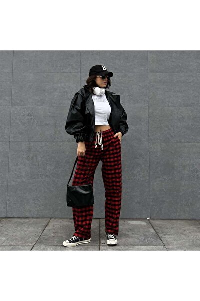 weywot Black Plaid Thin Cashmere Cotton Tracksuit on Red