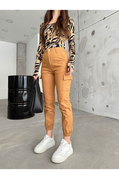 BİKELİFE Pantaloni din stofă din gabardină Camel Cargo Buzunar
