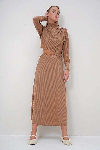 Trend Alaçatı Stili Beige Twist Skirt and Blouse Set - Half Turtleneck, Asymmetric Cut, Button Detailed Alc-X12814