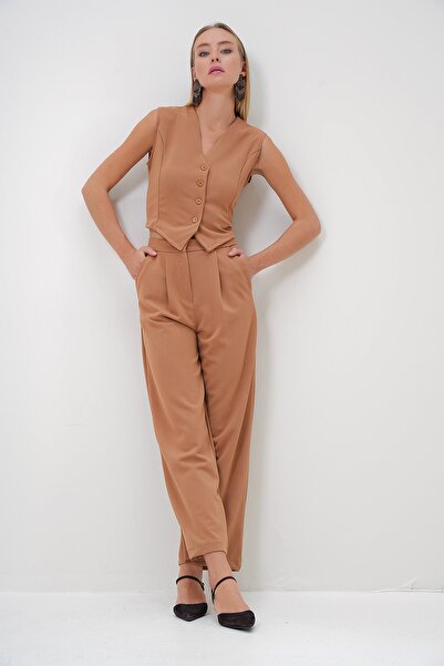 Trend Alaçatı Stili Női Mink V-nyakú elöl gombos mellény és dupla zsebes Palazzo nadrág szett ALC-X12874