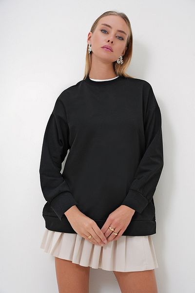 Trend Alaçatı Stili Schwarzes Basic-Oversize-Sweatshirt mit Rundhalsausschnitt für Damen ALC-X12917