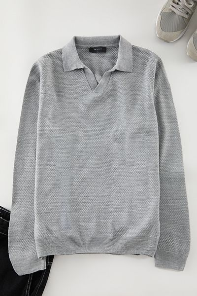 Trendyol Collection Grauer, normaler Strickpullover mit Polokragen TMNAW25KZ00077