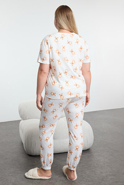 Trendyol Curve Εκρού πλεκτό σετ πιτζάμες Jogger - Αρκουδάκι με σχέδιο TBBAW25AI00082