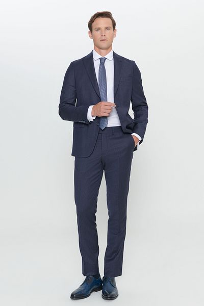 ALTINYILDIZ CLASSICS Slim Fit Slim Fit Swallow Collar 100% Wool Striped Suit