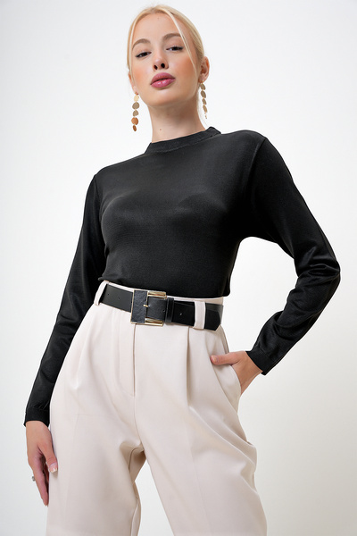 VAGGON Schwarze Basic-Bluse mit Rundhalsausschnitt für Damen PRM1064