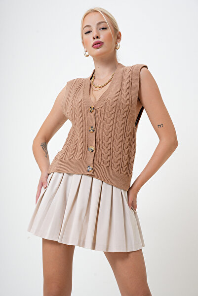 VAGGON Camel Women's Knitted Cardigan - Deep V-Neck and Buttoned Closure Prm1060