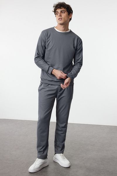 Trendyol Collection Σετ φόρμας Pique με ανοιχτό γκρι υφή - Κανονική εφαρμογή TMNAW25EM00016