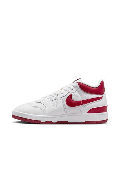 Nike ATTACK – Leichtes und bequem geschnittenes Outfit