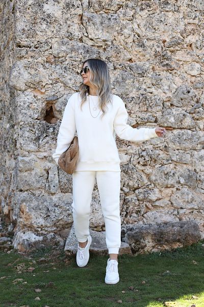 bytugcekaya Σετ φόρμας Ecru Rose Gold