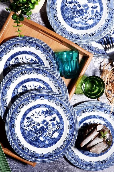 Tanemce Churchill Pattern Porcelain 6 Piece Cake Plate 20 Cm