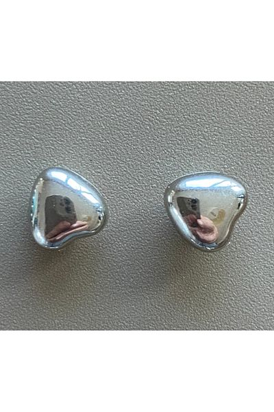 Store أقراط نسائية أنيقة صغيرة على شكل قلب