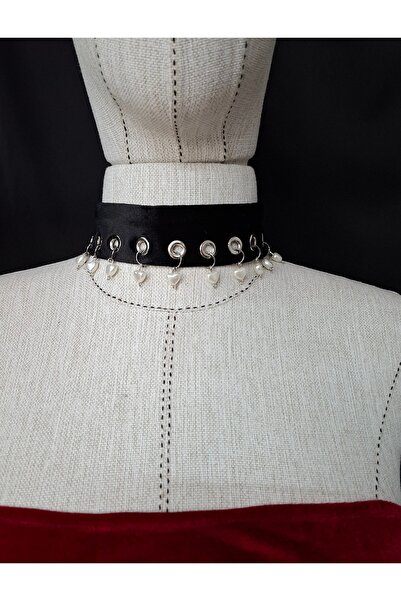 Qrsln Zeta+3 - Перлено детайлно колие от черен кадиф с птичи очи