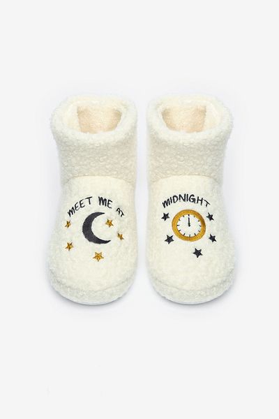 Snoozies booties on sale