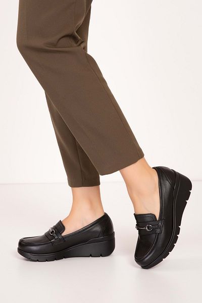 Gondol Genuine Leather Anatomical Sole Buckle Detailed Comfortable Shoes Esfa.2086