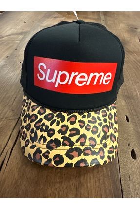 Supreme snapback online