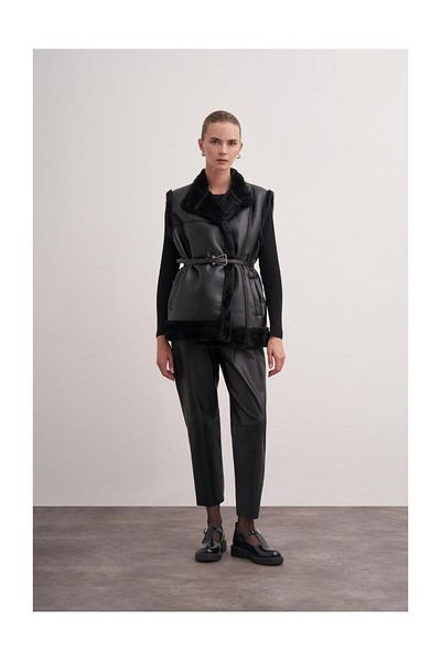 FUSHYA Plush Detailed Leather Vest