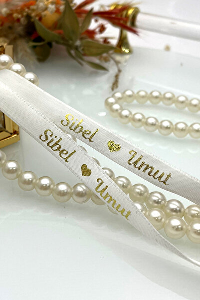 shop İncili Söz Nişan Yüzük Kurdelesi (DÖKÜLEN İNCİ - ALTIN YAZI) Beyaz