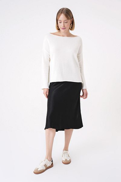 CHUBA White Knitwear Sweater - Soft Texture, Comfortable Fit, Boat Neck 25W3015