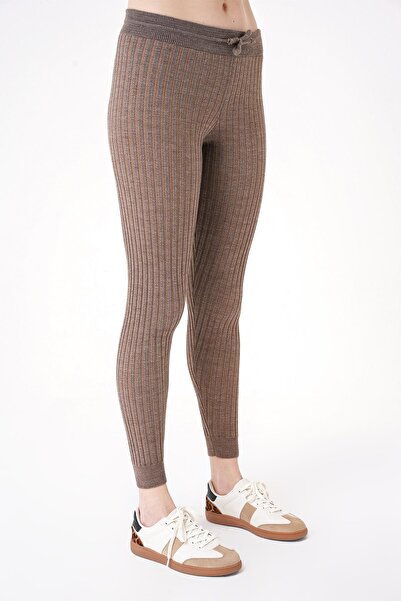 CHUBA Κοτλέ και απαλό γυναικείο πλεκτό κολάν - Καφέ 25W3018