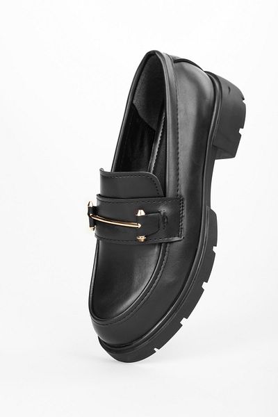 Shoeberry Dámska pracka Aston Black Skin Buckle Detailed Loafer