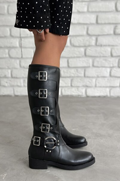Shoebutik Rock n Roll Siyah Deri Metal Toka Detaylı Kadın Postal Çizme