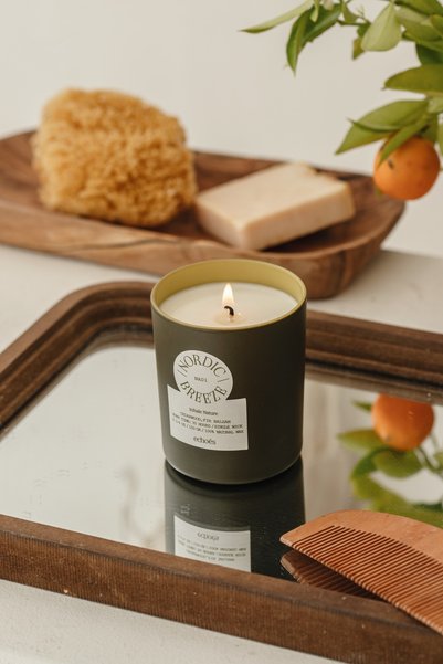 Echoes Candle & Scent Lab. Nordic Breeze Kokulu Küçük Boy Doğal Mum 150 gr