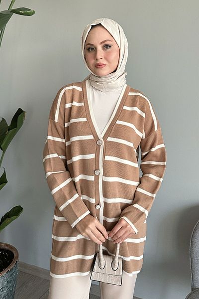 InStyle سترة صوفية فضفاضة مخططة باللون الجملي