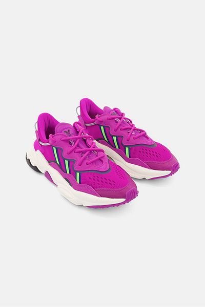 adidas Women Ozweego Lace Up Runing Shoes, Fuchsia Pink