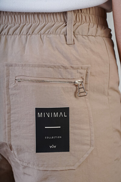 Butik TREND BIZ Σορτς κανονικής εφαρμογής με τσέπες με φερμουάρ και ελαστική μέση