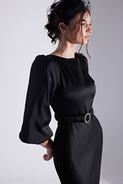 BETTY & SAM Černé šaty s páskem Diana Jeweled