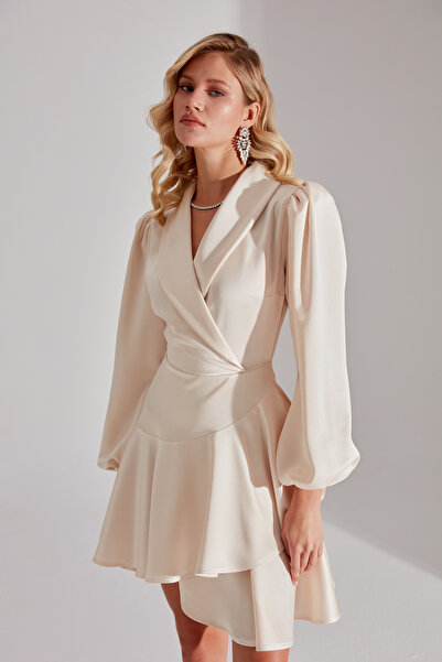 BETTY & SAM HANNAH EKRU VOLANLI NİŞAN ELBİSESİ