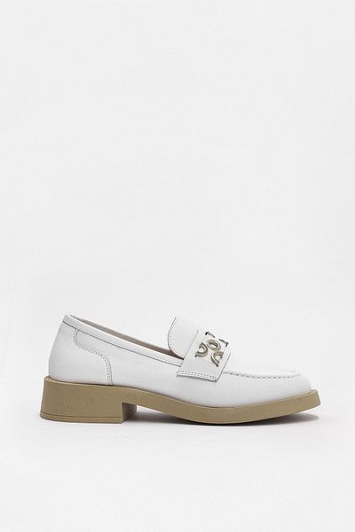 NILUFARR Loafer de damă din piele naturală albă Morris cu accesorii argintii