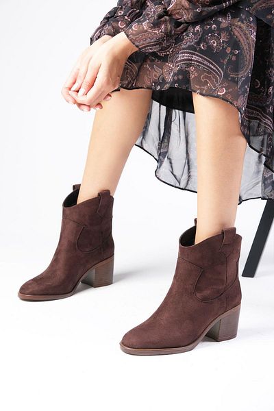 Mio Gusto Alessia Western Brown Heeled Women's Boots