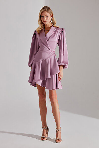BETTY & SAM HANNAH KOYU LİLA VOLANLI NİŞAN ELBİSESİ