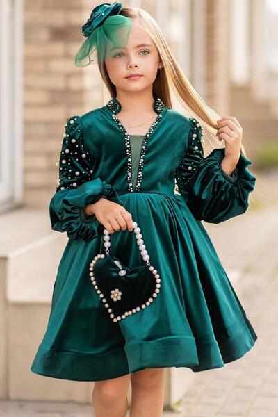 Riccotarz Βραδινό φόρεμα για κορίτσια με πράσινο βελούδο με μαργαριταρένια κεντημένα μανίκια με μπαλόνι