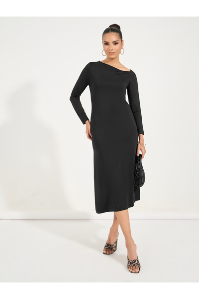 Styli Asymmetric Neck Bodycon Midi Dress