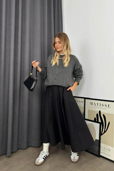 Sue Store Black Pocketed Pleated Parachute Skirt