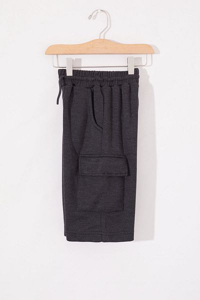 Cansın Mini Pantaloni scurți pentru băiat din cauciuc afumat cu talie, cu buzunare cargo 19018