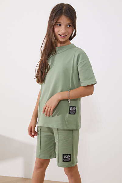 Cansın Mini Haki Oversize Tişörtlü Çımalı Kız Çocuk Şortlu Takım 18906