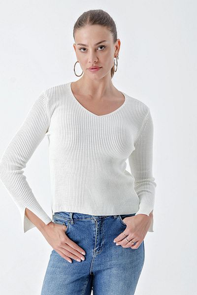 CHUBA Ecru V-Neck Ribbed Knitwear Sweater - Swallow Detail, Basic Model 24W101