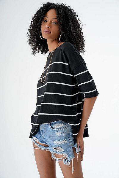 CHUBA Women's Crew Neck Oversize Short Sleeve Striped Knitwear Sweater Black-White 24S151