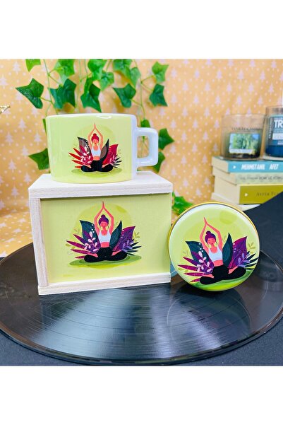 Gift Moda Yoga Girl Tasarımlı Kokulu Teneke Mum Ve Kutulu Kupa Hediye Seti