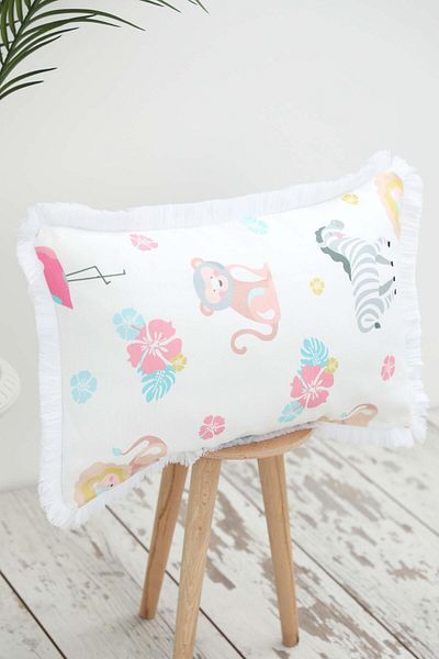 Aisha's Design غطاء وسادة منقوش عليه حيوانات لطيفة باللون الأبيض مع حواف مهدبة مقاس 50 × 30 سم، K-405