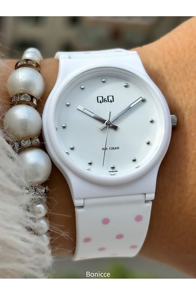 Q&Q White Silicone Cord, 10 Bar Waterproof (Pool, Sea Suitable) Polka Dot Women's Wristwatch