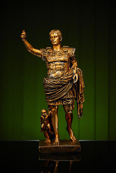 Narçiçeği Takı ve Hediyelik Eşya Özel Tasarım Roma İmparatorluğu Kurucusu Augustus Heykel Biblo