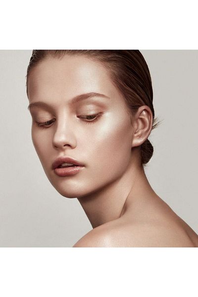 FENTY BEAUTY Killawatt Freestyle- Brightening Giving Skin Bright, Stunning, Natural Radiance Eleg.1794