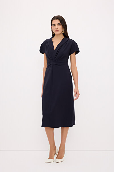 Love My Body Büzgü Detaylı Elbise