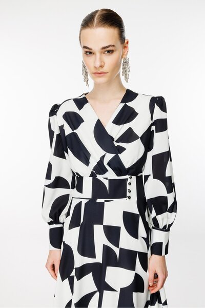 Moda İlgi Чорна сукня-міді з принтом - Modailgi